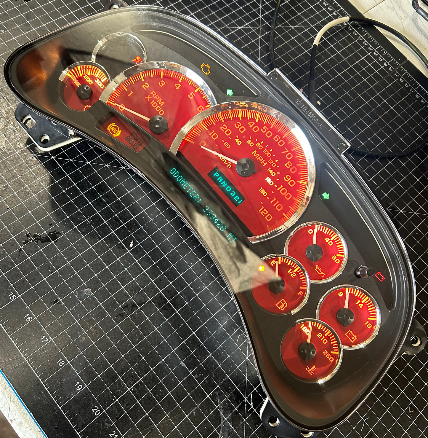 2003-2007 GMC/CHEVY (OEM) Rebuilt/Refurbished Speedometer Instrument Gauge Cluster W/ Trans Temp & Cadi Bezel - Speedometerking.com