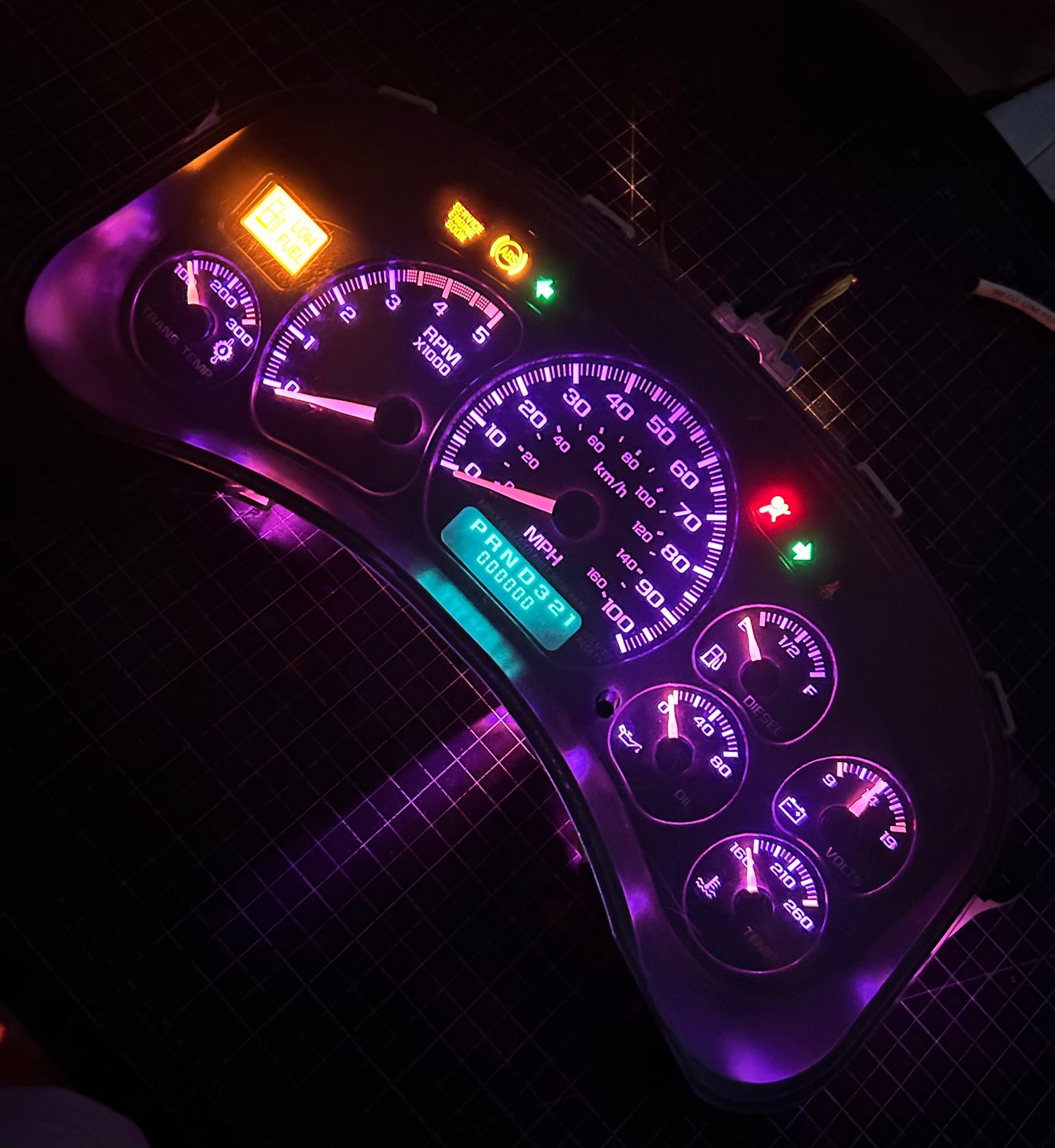 Duramax diesel 1999-2002 White OEM GMC/Chevrolet REBUILT Instrument Gauge Cluster