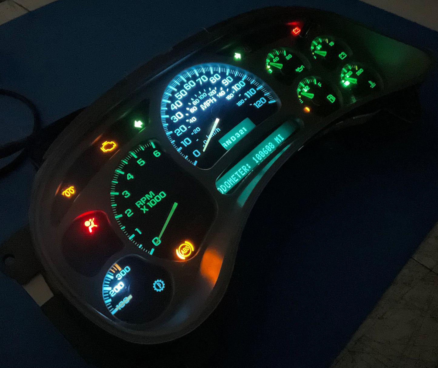 WHITE GREEN LED 2003 2004 2005 2006 Chevy Silverado Sierra Tahoe Denali Suburban Avalanche Yukon Escalade 03 04 05 W/Trans Temp Speedometer Instrument Gauge Cluster - Speedometerking.com