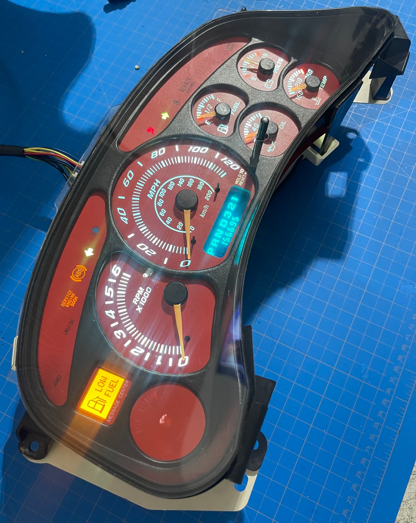 (No Trans Temp) 1999-2002 RED, Chevrolet REBUILT Instrument Gauge Cluster - Speedometerking.com