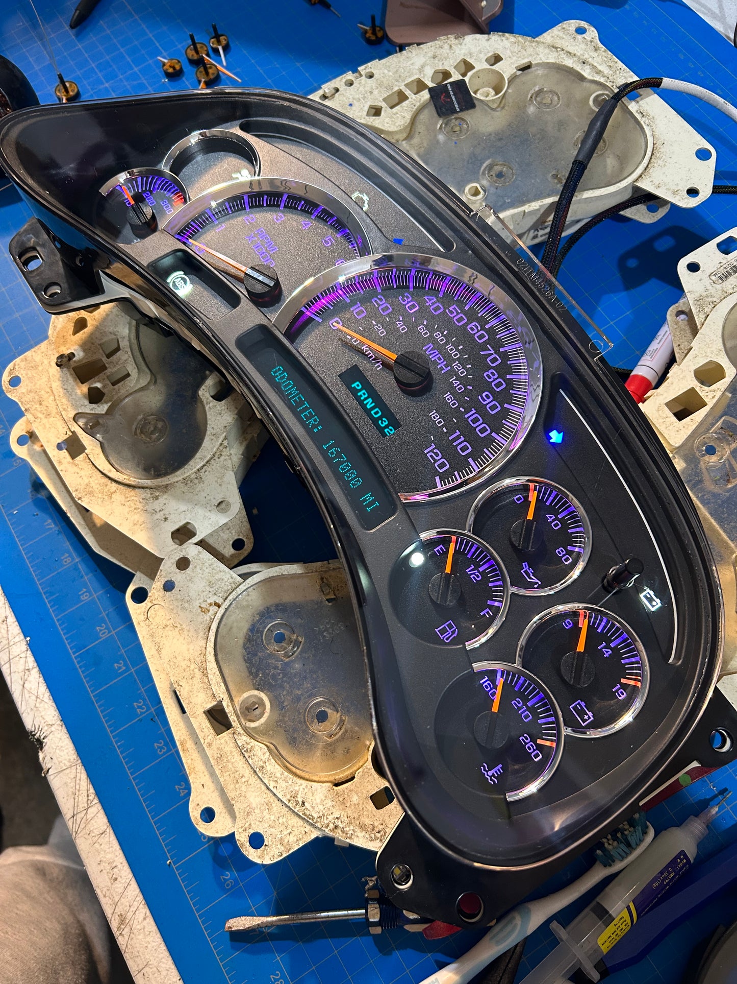 2003-2007 GMC/CHEVY (OEM) Rebuilt/Refurbished Speedometer Instrument Gauge Cluster W/ Trans Temp & Cadi Bezel