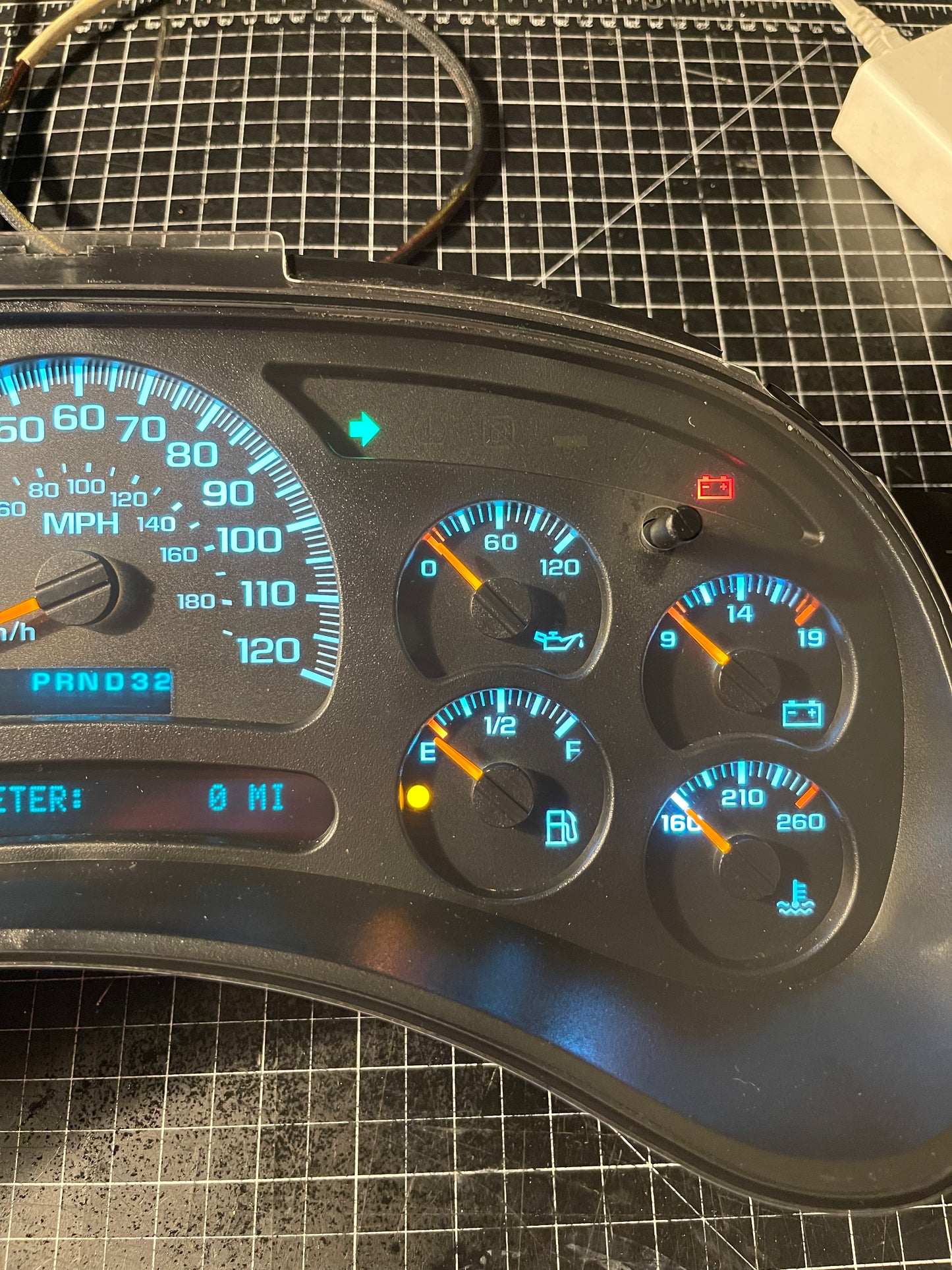 Duramax Diesel Digital 2003-2007 GMC/CHEVY (OEM) Rebuilt/Refurbished Speedometer Instrument Gauge Cluster with WHITE LED’s W/ Trans Temp - Speedometerking.com
