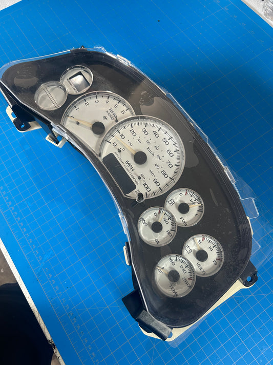 (No Trans Temp) 1999-2002  WHITE, Chevrolet REBUILT Instrument Gauge Cluster with Cadillac Bezel