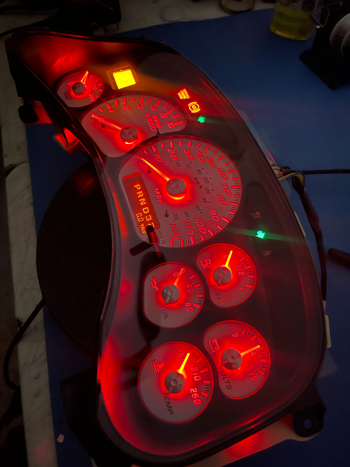 1999-2002 OEM Gmc Chevrolet OEM Rebuilt Refurbished Instrument Gauge Cluster(RED GlOW NEEDLES)  Cadillac Escalade, Silverado, Sierra, Tahoe, Denali Suburban, Avalanche, Yukon, W/Trans Temp ) Speedometer