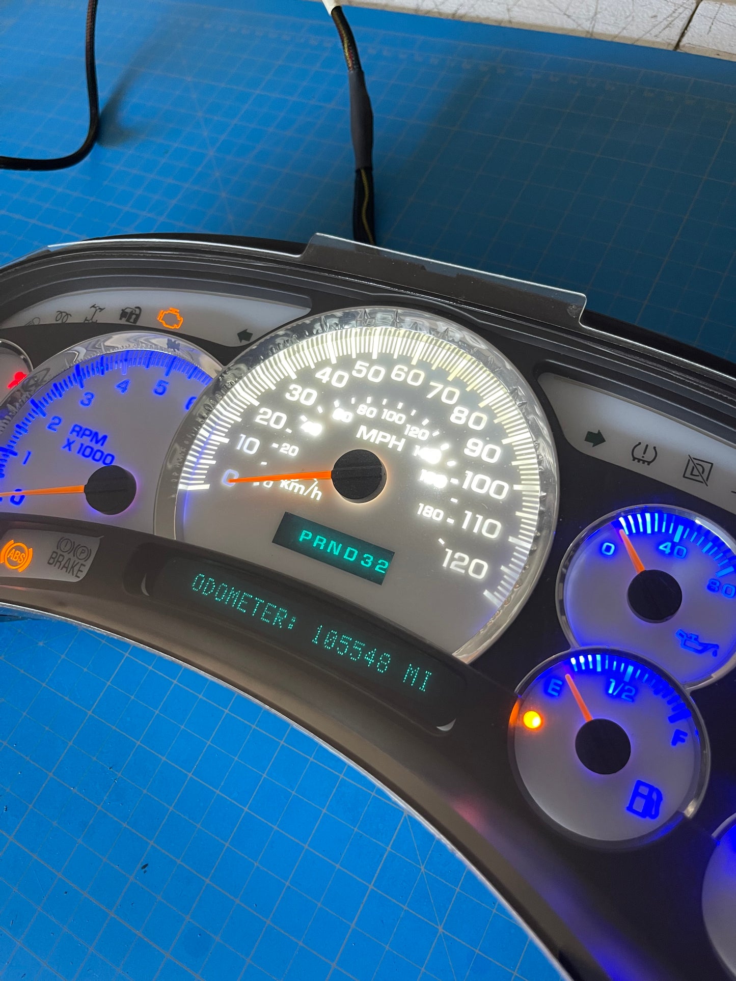 Cadi Bezel BLUE/WHITE LED’s 2003 2004 2005 2006 Chevy Silverado Sierra Tahoe Denali Suburban Avalanche Yukon Escalade 03 04 05 W/ Trans Temp Speedometer Instrument Gauge Cluster - Speedometerking.com