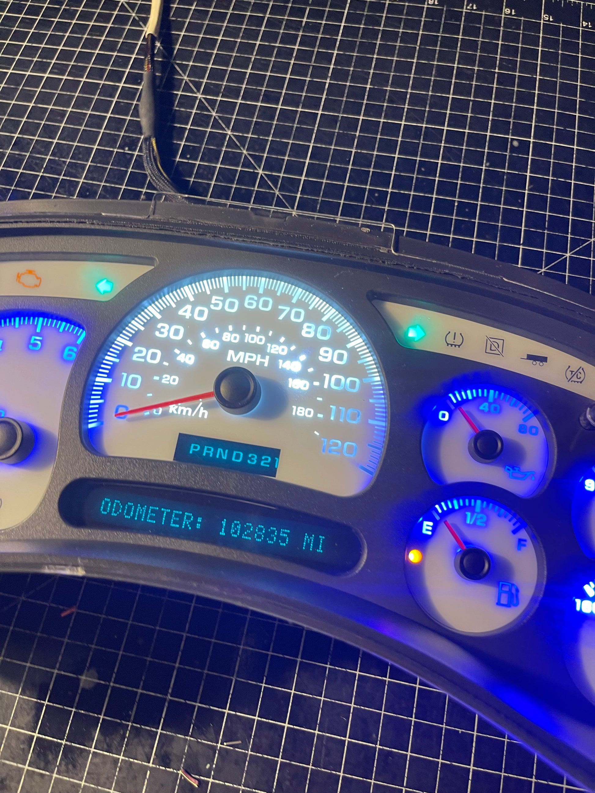 BLUE/WHITE LED’s 2003 2004 2005 2006 Chevy Silverado Sierra Tahoe Denali Suburban Avalanche Yukon Escalade 03 04 05 W/ Trans Temp Speedometer Instrument Gauge Cluster - Speedometerking.com