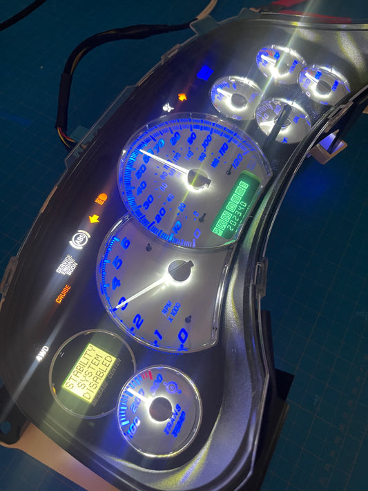 (GlOW NEEDLES) 1999-2002 OEM GMC/Chevrolet REBUILT Instrument Gauge Cluster (with Trans Temp) - Speedometerking.com