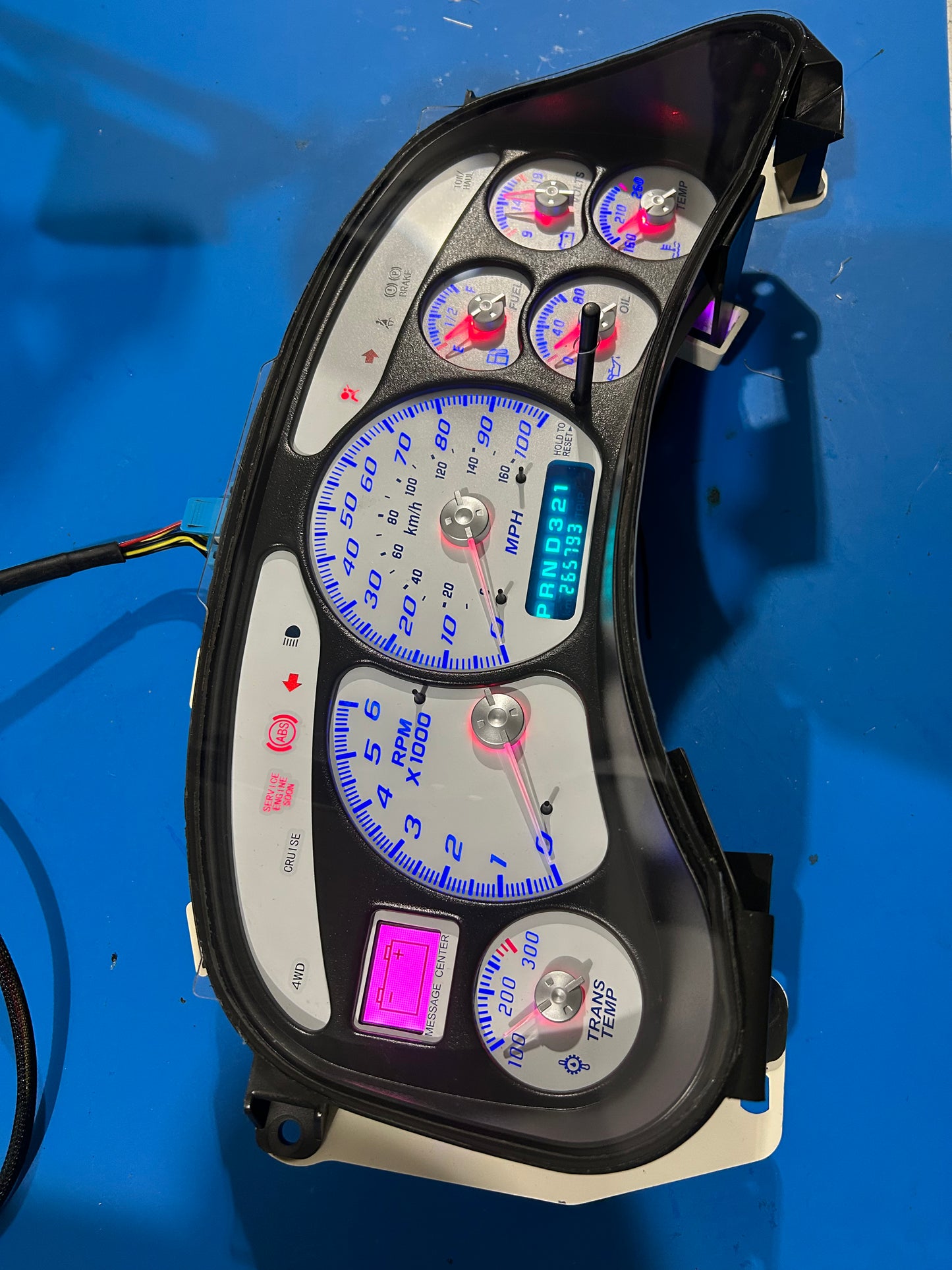 1999-2002 OEM Gmc Chevrolet OEM Rebuilt Refurbished Instrument Gauge Cluster(GlOW NEEDLES)  Cadillac Escalade, Silverado, Sierra, Tahoe, Denali Suburban, Avalanche, Yukon, W/Trans Temp (Cadillac /Escalade Chrome Bezel) Speedometer