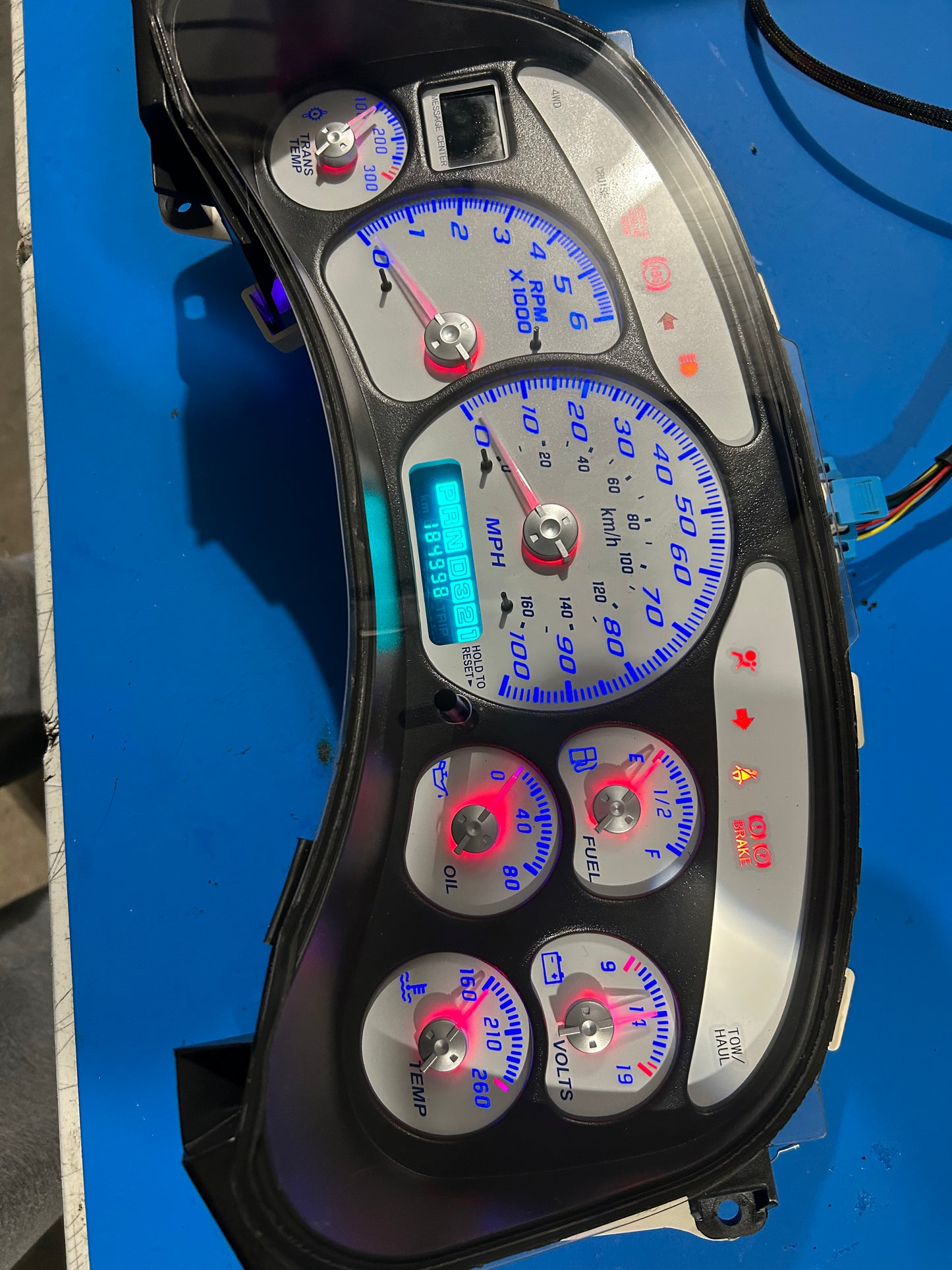 1999-2002 OEM Gmc Chevrolet OEM Rebuilt Refurbished Instrument Gauge Cluster(GlOW NEEDLES)  Cadillac Escalade, Silverado, Sierra, Tahoe, Denali Suburban, Avalanche, Yukon, W/Trans Temp (Cadillac /Escalade Chrome Bezel) Speedometer