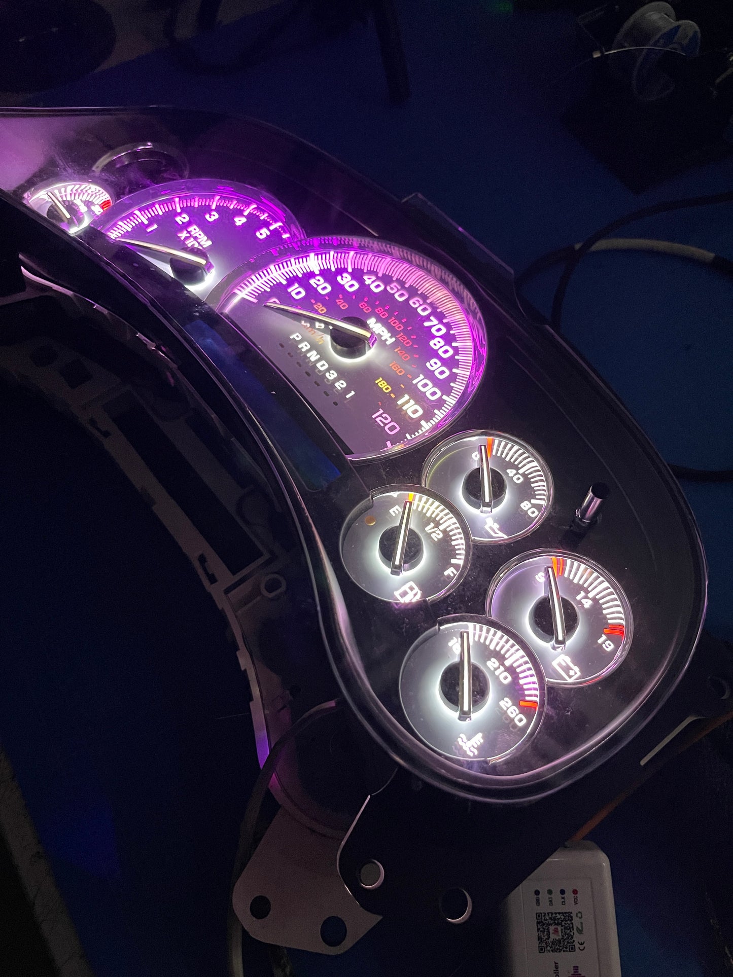 30. 03-07 (APP COLOR CHANGER)  Gmc Chevrolet OEM Rebuilt Refurbished Instrument Gauge Cluster Cadillac Escalade , Silverado, Sierra, Tahoe, Denali Suburban, alanche, Yukon , W/ Trans Temp  Cadillac Escalade Bezel Speedometer  - Speedometerking.com